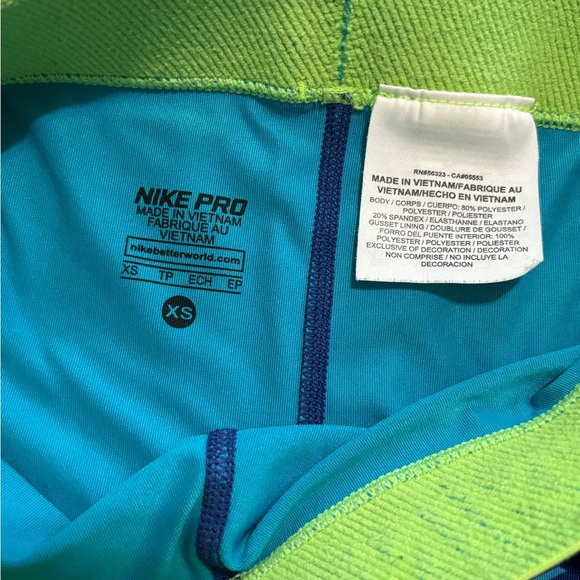 NIKE | Blue & Green Nike Pro Shorts - Picture 4 of 4